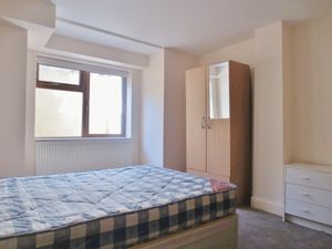 Bedroom- click for photo gallery